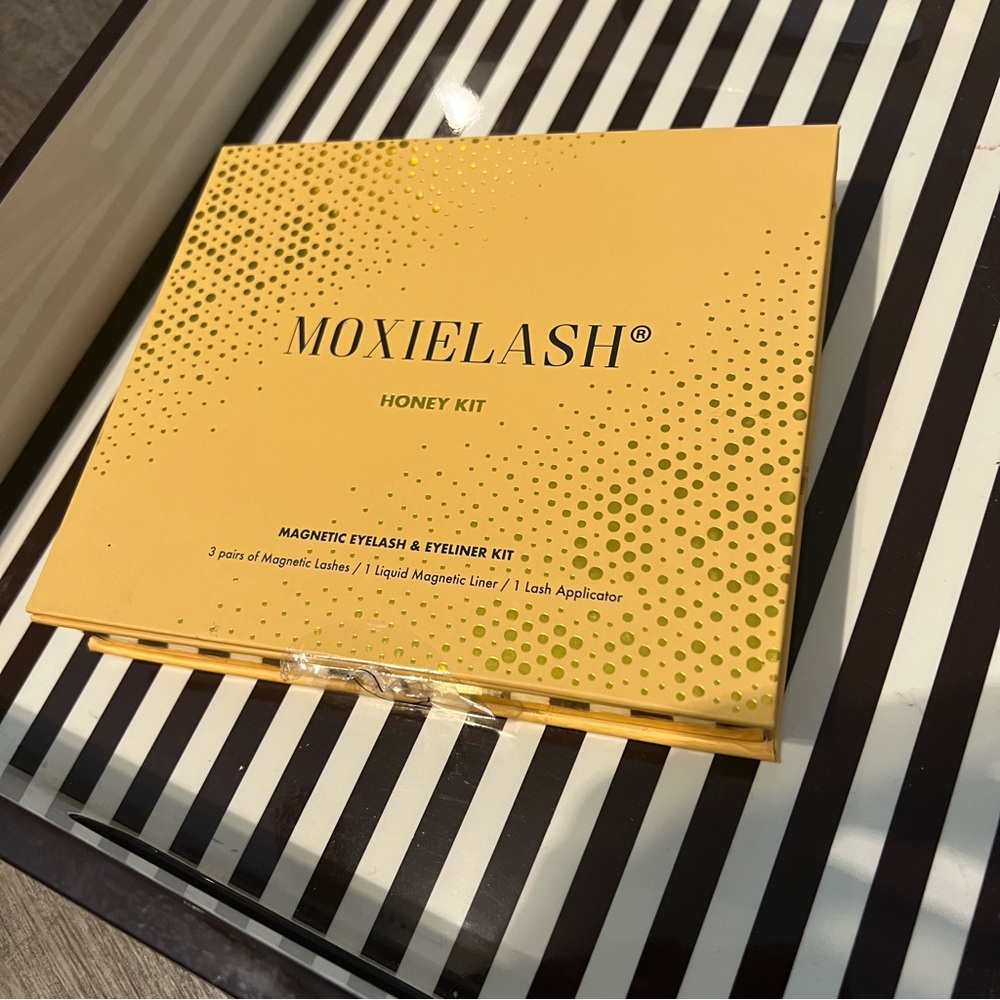 MoxieLash Honey Kit